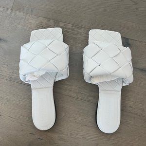 Bottega Veneta Optic White Lido Flat Sandal
